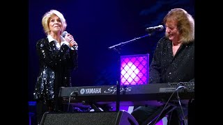 Jeannie Seely and Tim Atwood Performing \