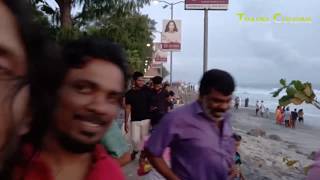 കണ്ണിമ ചിമ്മാതെ   കാറ്റാടി മരങ്ങൾ .(അഴീക്കൽ) Azheeckal beach