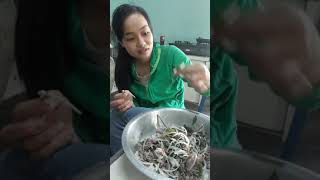 Hot girl ăn nhậu
