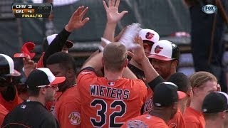 Wieters singles in the 10th for walk-off win