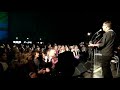 sjef hermans zingt protestlied tijdens lerarenstaking