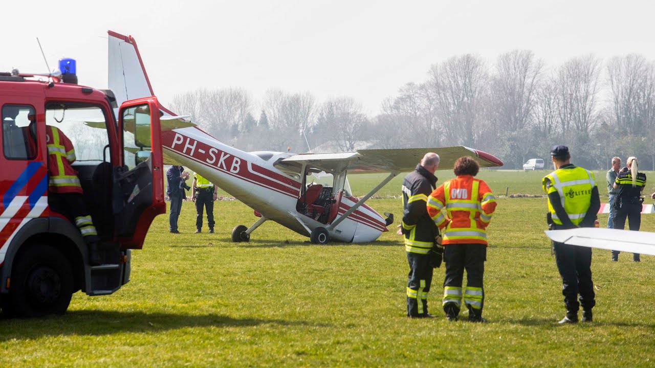 Vliegtuigcrash Op Vliegveld Hilversum - YouTube