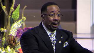 MOMENTOUS MOMENTS II Apostle Charles E. Perry