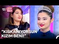 Nejla, Aysun'u Şıkır Şıkır Görünce Öfkelendi - Songül ve Uğur ile Sana Değer 77. Bölüm