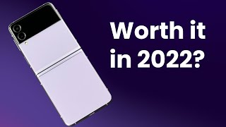 The Best Flip Phone You Should Buy - Samsung Z Flip3 - Worth it in 2022? (Real World Review)