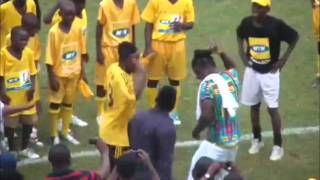 Adebayor vs Asamoah Gyan (DANCE)