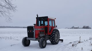 SNOW and COLD   (Massey Ferguson 1155)