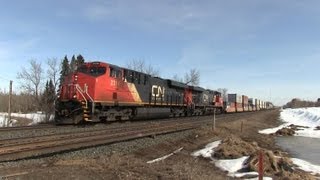 CN Train Spotting HD: 117 @ 1:17PM! | CN 2314 \u0026 2221 Leads CN 117 At Pioneer Road 2/12 3/30/13