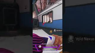 How? Huh? #apexlegends #apex #Shorts #Clip #ps5 #Ps5share #gaming #fyp