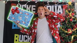 SURPRISING ROOMMATES WITH EARLY CHRISTMAS PRESENTS!