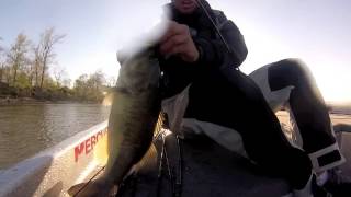 Shallow Cranking For Pre, Post, and Spawning Largemouths