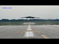 Crazy Action Dozens of U.S. B-2 Spirit stealth bombers take emergency takeoff at full speed