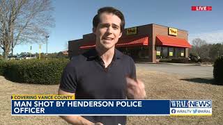 Suspect shot by officers after waving gun at police at Henderson Bojangles