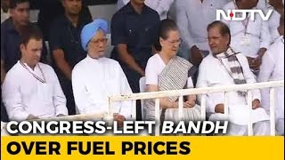 Sonia Gandhi, Manmohan Singh Join 'Bharat Bandh' Over Rising Fuel Prices