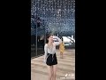 【抖音】 被后面的美女抢镜啦哈哈哈～话说你们觉得多久蹦一次迪比较好，我是一个月一次 这手势舞超skr @抖音小助手 魔映 抖音 tiktok