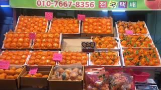 Jeju 2019 - Day 1 (Seogwipo Maeil Olle Market, Lee Jung Seop Street, Cheonjiyeon Waterfall)