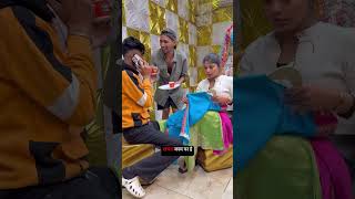 Khachra ladies are at work on clothes......#funnyvideos #funnyreels #funny