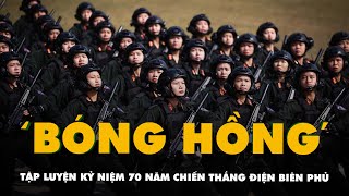 Những ‘bóng hồng’ tập luyện cho Lễ diễu binh, diễu hành kỷ niệm 70 năm chiến thắng Điện Biên Phủ