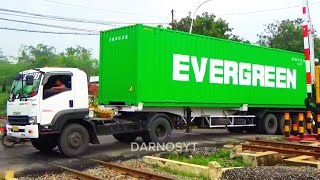 Truck Spotting Indonesia Truk Towing,Truk Tronton,Truk Trailer,Truk Gandeng,Dump Truk,Truk Pasir