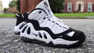 air uptempo on feet
