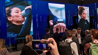 Hannover Messe 2024, Siemens 4 moving screen