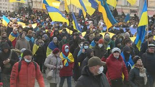 In Kharkiv, Ukrainianians march 'to defend homeland' | AFP