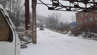 Снегопад во Владивостоке. Борьба с горкой. 30.11.2021