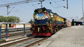 BHAVNAGAR-SABARMATI BG INTERCITY EXPRESS 20966 FIRST RUN