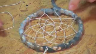 How to Make a Dreamcatcher ドリームキャッチャー作り