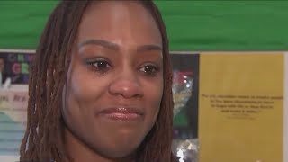 Chicago teacher Anquineice Brown receives Golden Apple Award