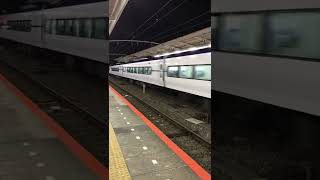 【E353系】特急かいじ59号甲府行き　豊田駅通過　2022/06/27 23:40 Limited Express Kaiji bound for Kofu