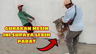 proses pemadatan batu kasaran sebelum dicor