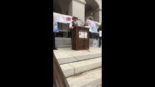 Howard Vlieger at the Rally Against Glyphosate, Sacramento, January 2-18