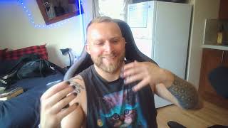 My OnlyFans/Pornhub Journey As A Solo Male Creator - Feeling Discouraged So I Read PH Comments lol