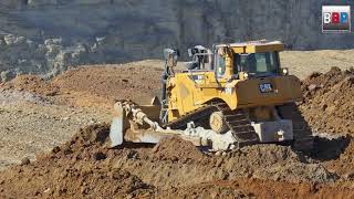 CATERPILLAR D8T Refilling Work / Auffüllung, Quarry / Steinbruch, Germany, 2018.