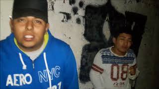 MC ROBE - ESTILO DIFERENTE - Leal Santa87 Video Oficial.