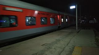 4k video Mysore to Jaipur Express 12975 arrives at Ujjain junction at platform no 6