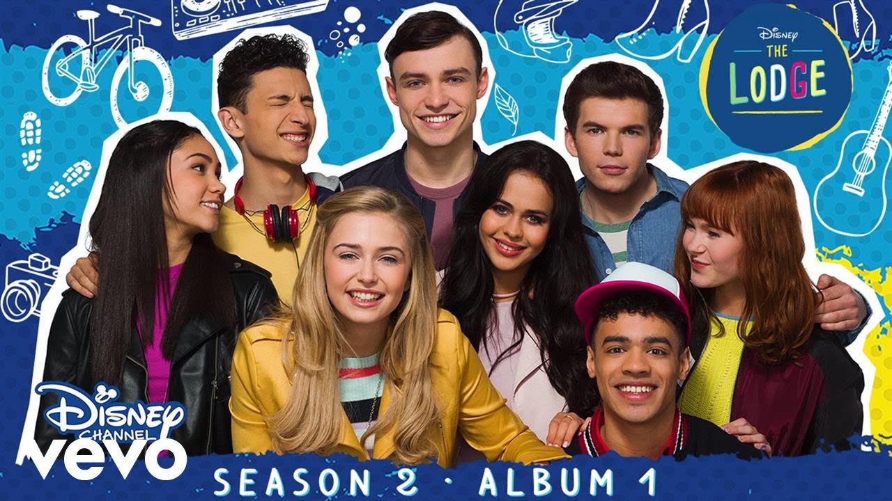 Sophie Simnett Thomas Doherty It S Always Been You From The Lodge