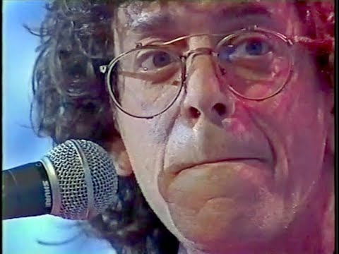 Lou Reed - Walk On The Wild Side - HD - YouTube