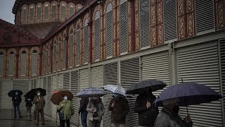 Megkezdődött a választás Katalóniában, teljesen nyílt a küzdelem