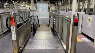 ［逆走防止ブザー］ＪＲ新鳥栖駅　escalator buzzer