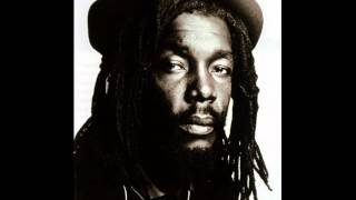 PETER TOSH - JOHNNY BE GOOD