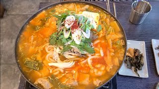 신당동 한우소곱창전골/얼큰한 진국 곱창전골/Sindang-dong Korean Beef Giblets Hot pot/Spicy thick soup