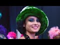 How Taylor Hill Gets Runway Ready  Diary of a Model  Vogue