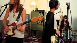 Warpaint - Bees (Yours Truly Session)