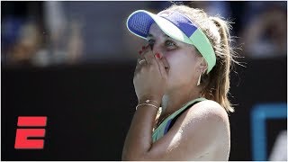 Sofia Kenin defeats No. 1 Ashleigh Barty to reach finals | 2020 Australian Open Highlights