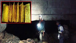 ¿Se ha encontrado una biblioteca dorada en unas cuevas construidas por gigantes?