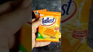 Cheese 🧀 wala biscuit ?? Malkist ka super creamy cheese biscuit 😍 #shorts #cheese #biscuit