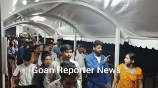 Goan Reporter:: SFX Veneration still on even after 7:15PM at Old Goa. Huge Crowd still seen in line