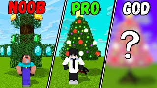 Noob vs Pro: Minecraft CHRISTMAS TREE Build Challenge! 😱